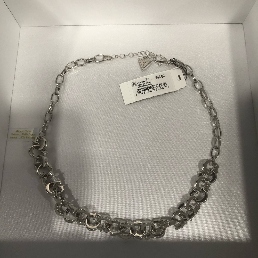 Elegant Silver Chain Necklace
